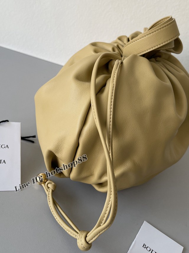 BV專櫃新款手工編織女包 葆蝶家Bottega Veneta抽繩手袋 bbv1135